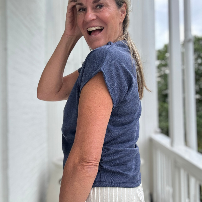 Ingrid™- Avslappet plissert topp