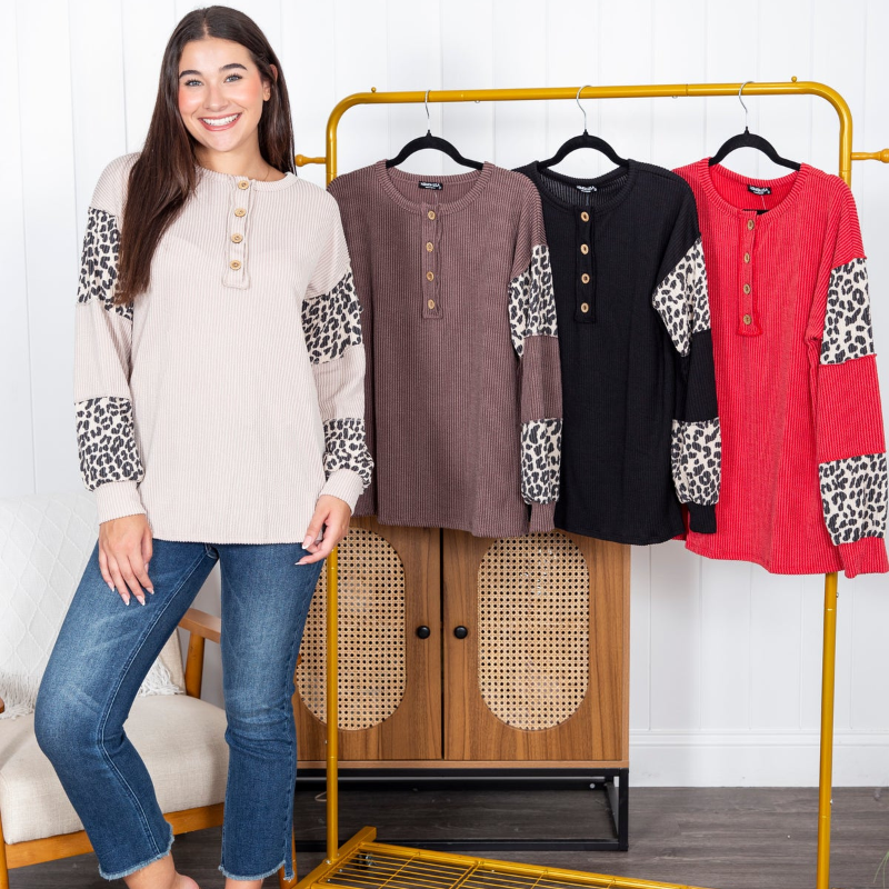 Zamira™- Topp med leopardermer