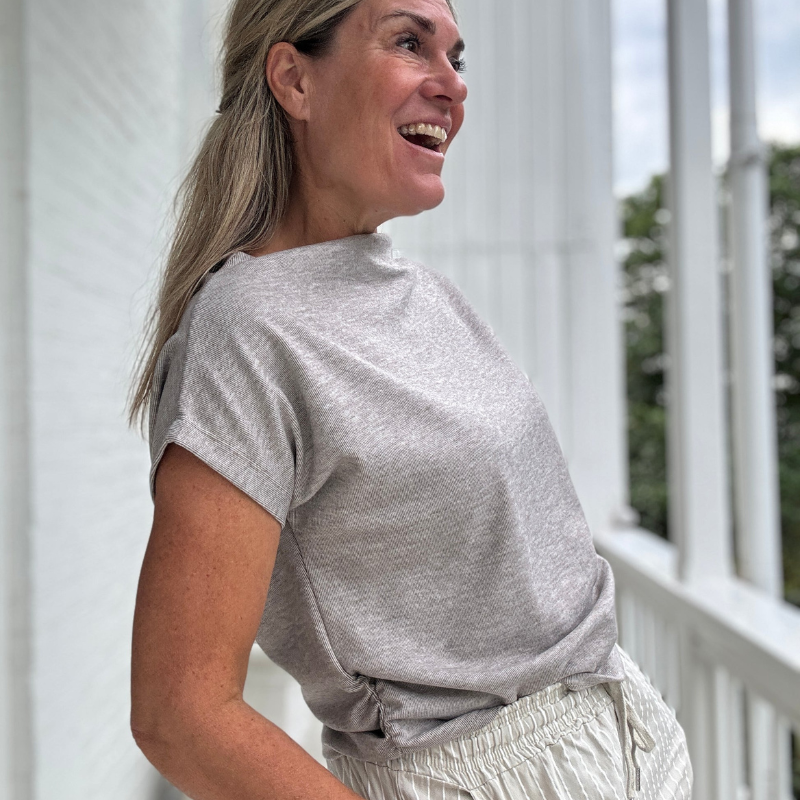 Ingrid™- Avslappet plissert topp