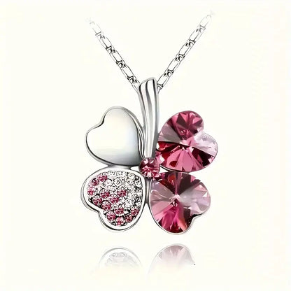 Clover Necklace in Metal | Sammen mot brystkreft